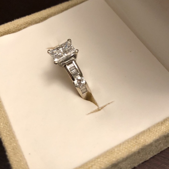 Engagement Ring Set Emerald Cut 1.12cts G VVS2 - Picture 3 of 5